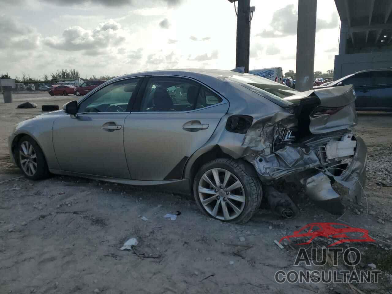 LEXUS IS 2014 - JTHBF1D29E5017249