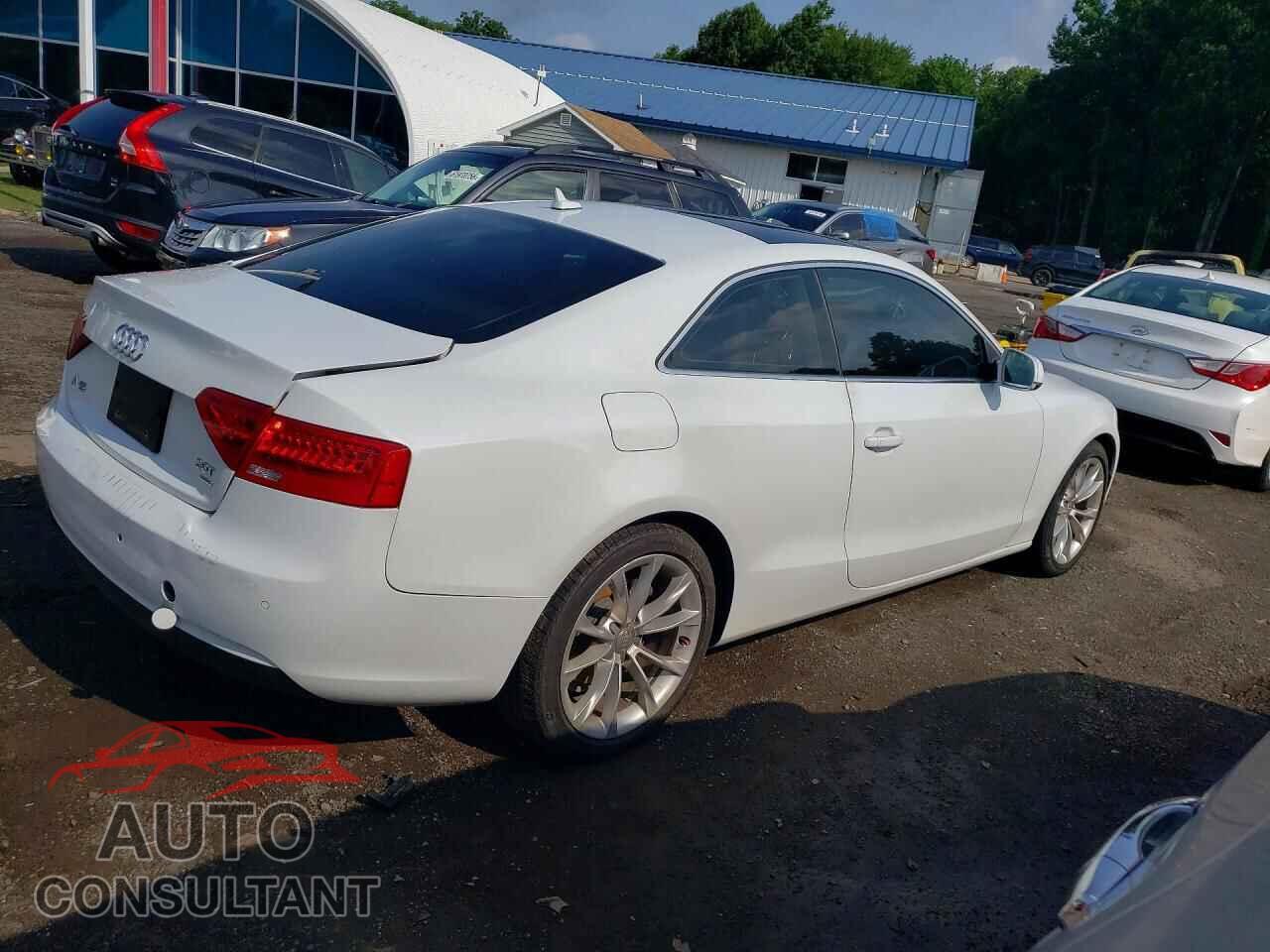 AUDI A5 2013 - WAULFAFR2DA053495