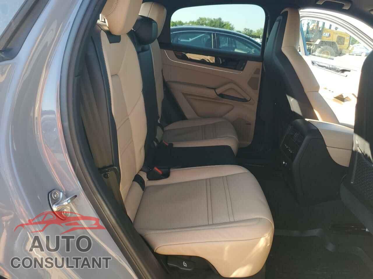 PORSCHE CAYENNE 2024 - WP1BA2AY2RDA52904