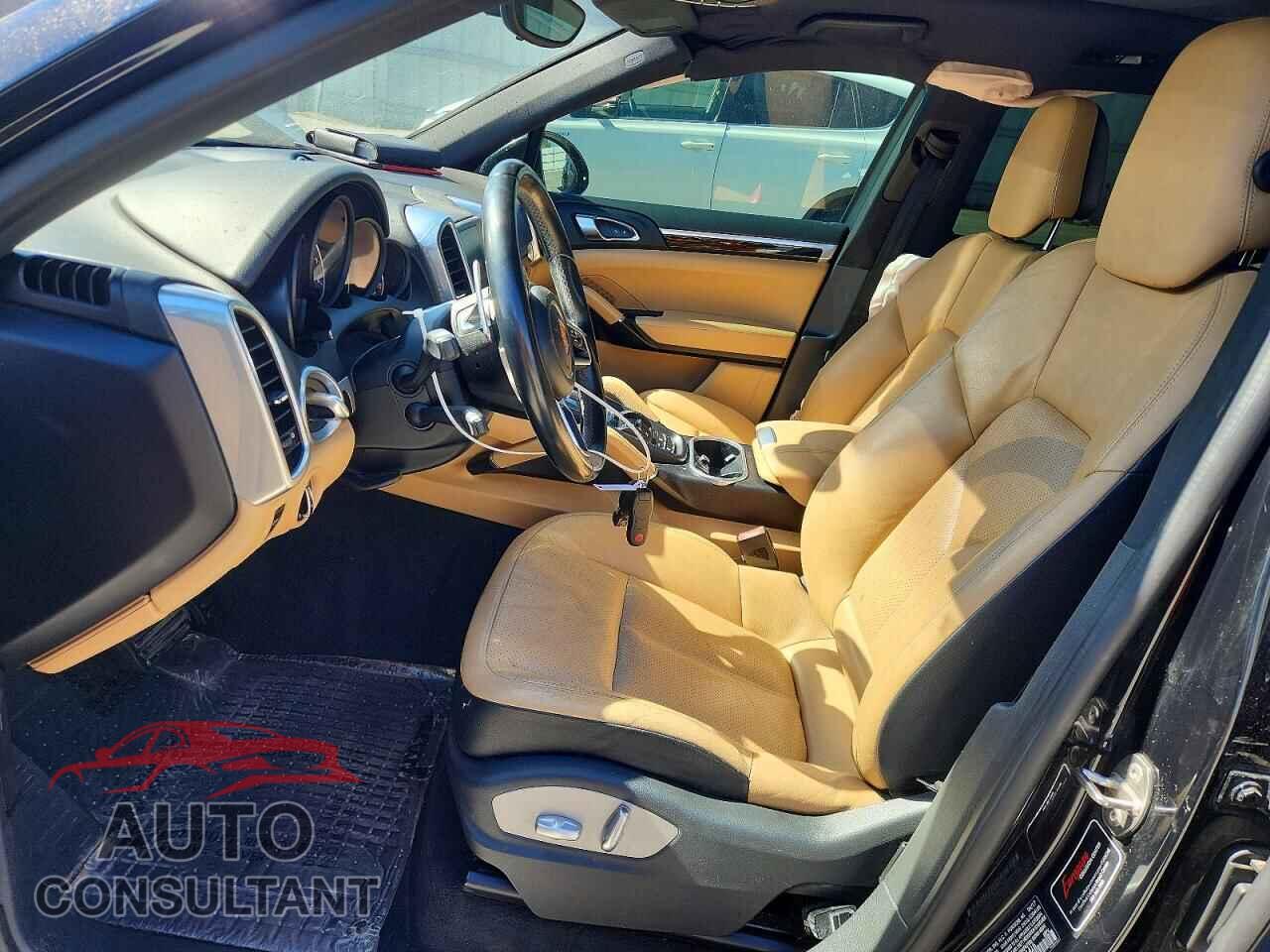 PORSCHE CAYENNE 2017 - WP1AA2A26HKA91416