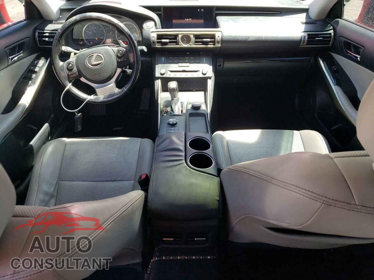 LEXUS IS 2016 - JTHBA1D29G5001330