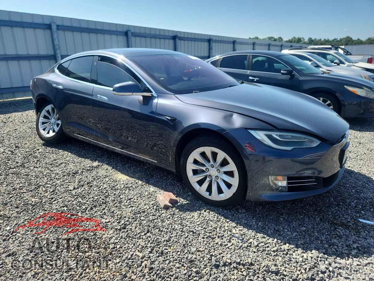 TESLA MODEL S 2017 - 5YJSA1E23HF230408