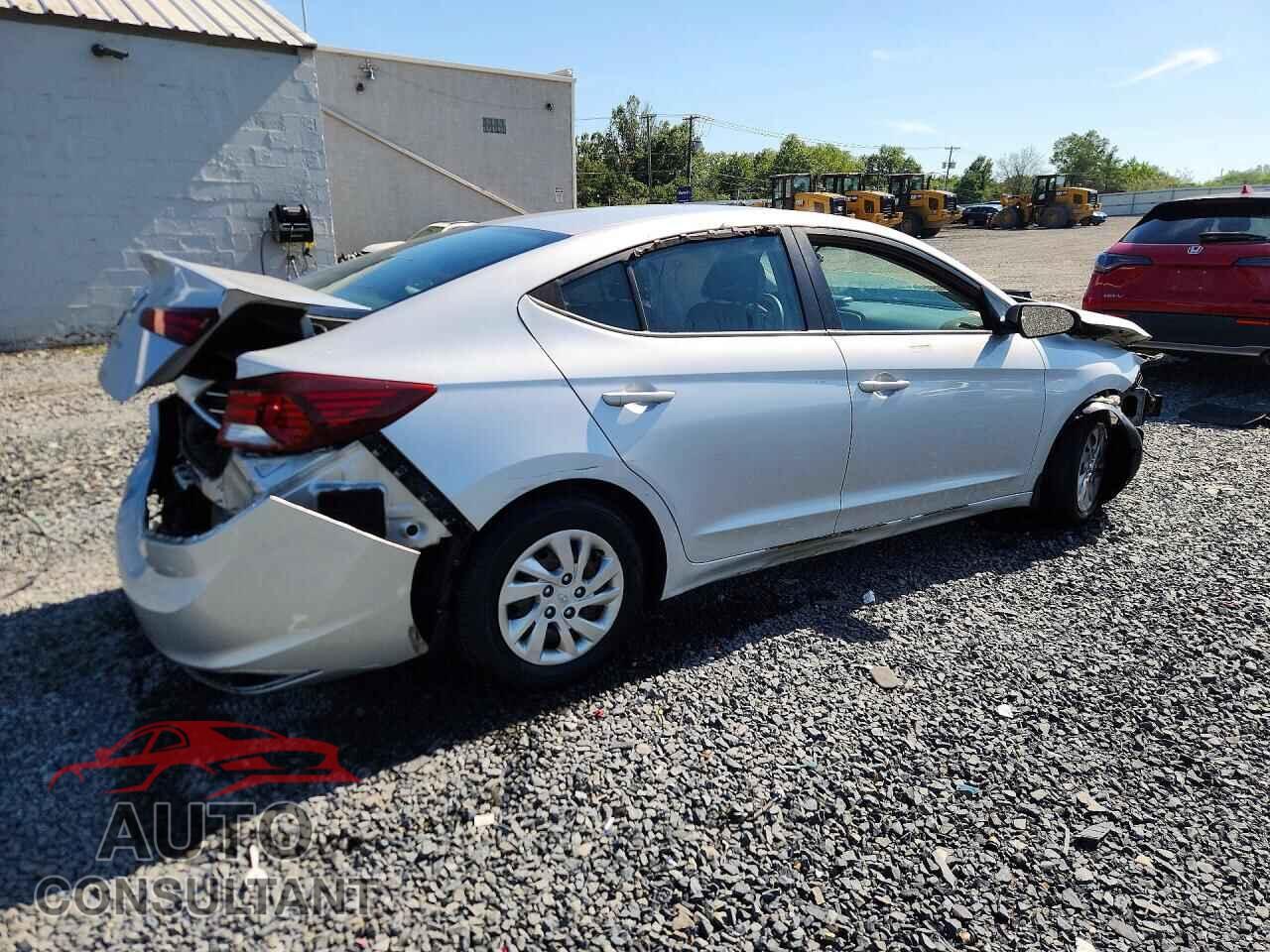HYUNDAI ELANTRA 2019 - KMHD74LF2KU889122