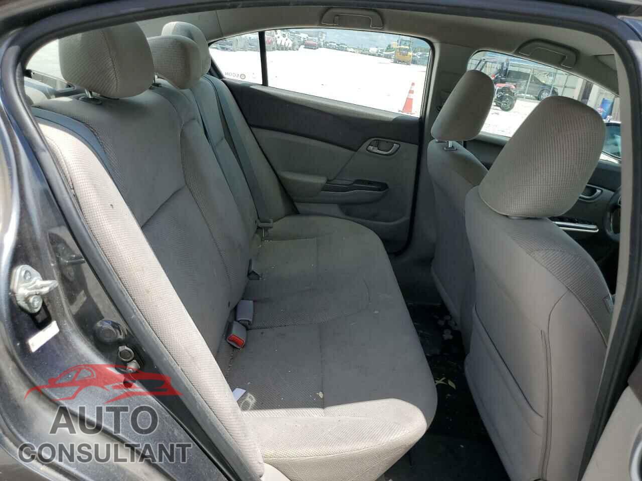 HONDA CIVIC 2012 - 2HGFB2F67CH556352