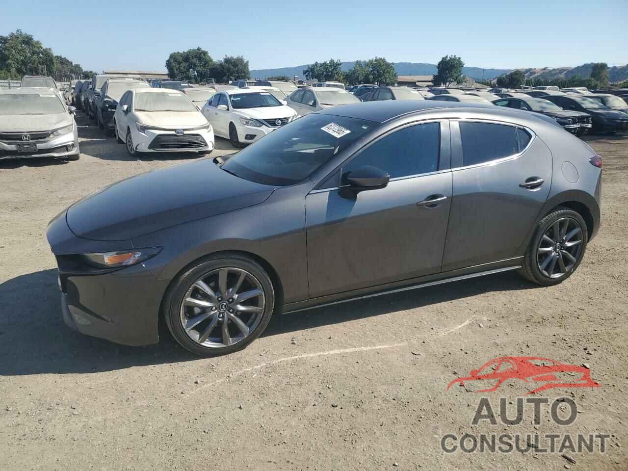 MAZDA 3 2019 - JM1BPBJMXK1123383