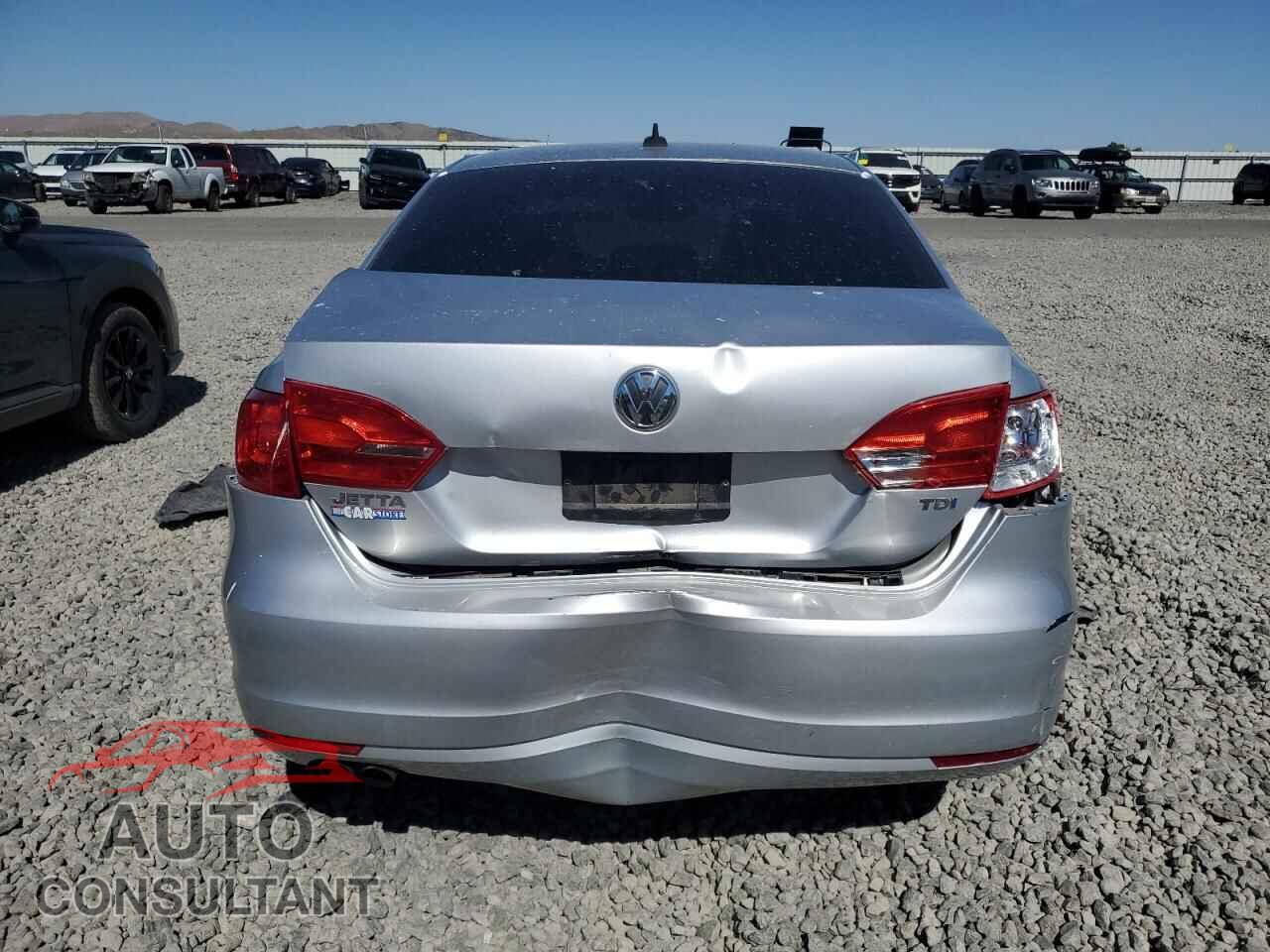 VOLKSWAGEN JETTA 2011 - 3VWLL7AJ6BM044604