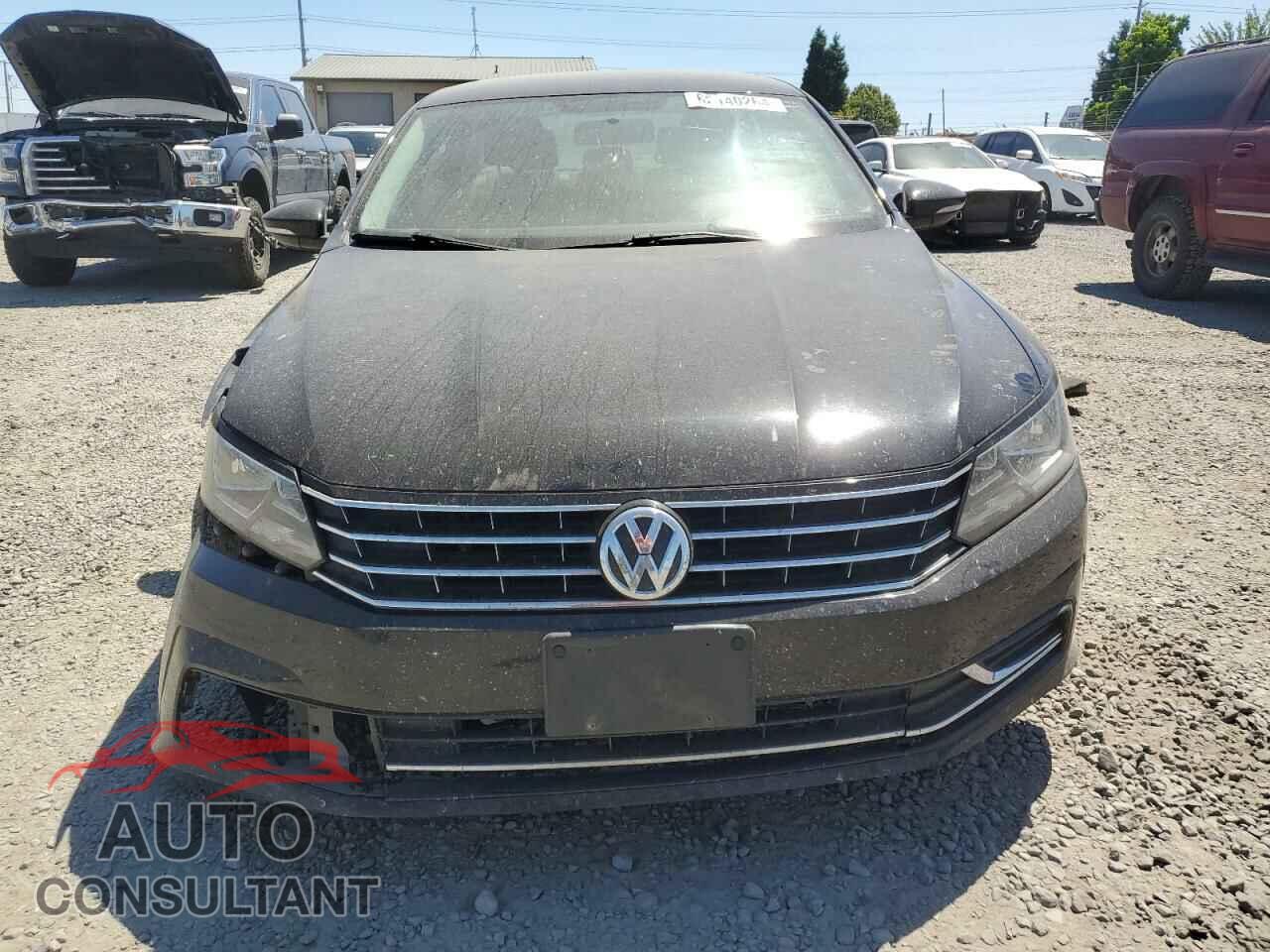 VOLKSWAGEN PASSAT 2016 - 1VWAT7A31GC059321