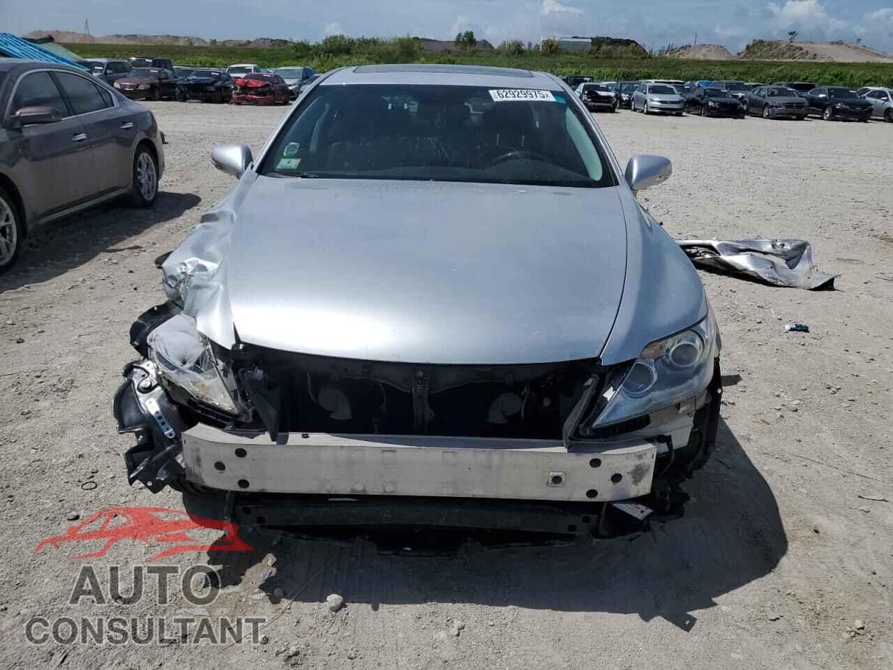 LEXUS LS460 2010 - JTHBL5EF8A5100618