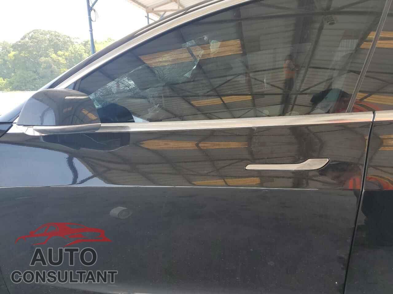 TESLA MODEL 3 2018 - 5YJ3E1EB8JF082223