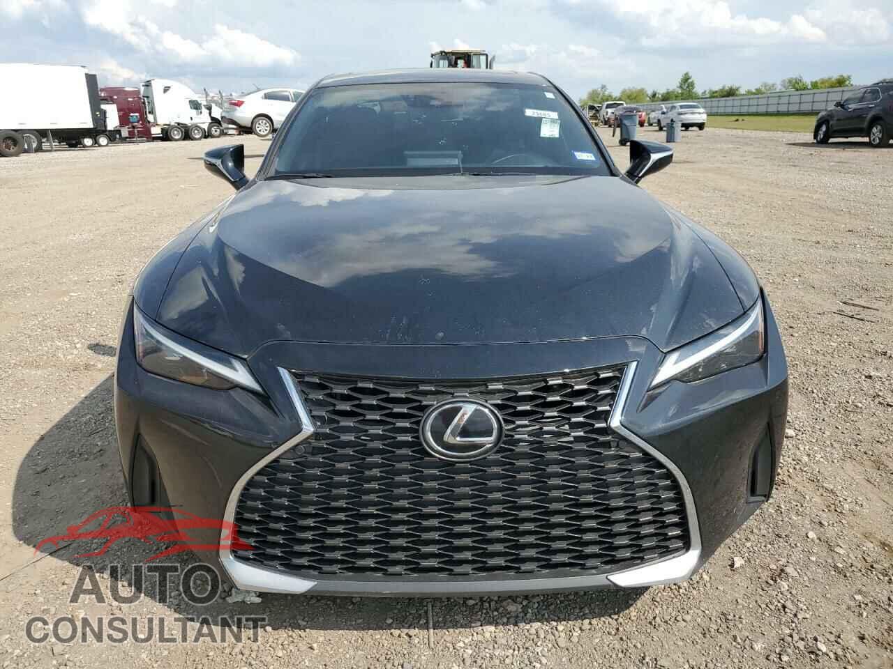 LEXUS IS 2021 - JTHCA1D27M5110563