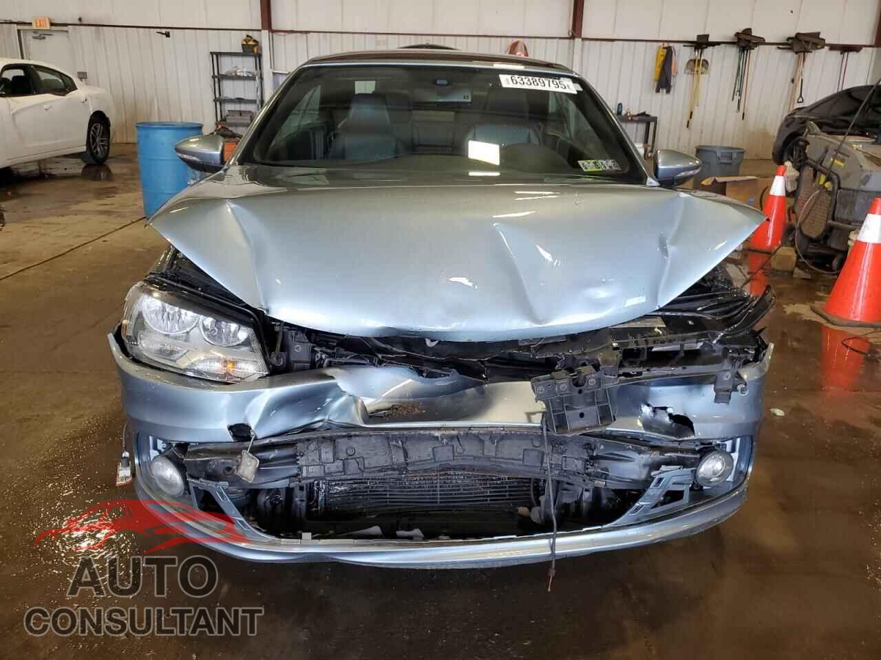 VOLKSWAGEN EOS 2012 - WVWFW7AH4CV000600