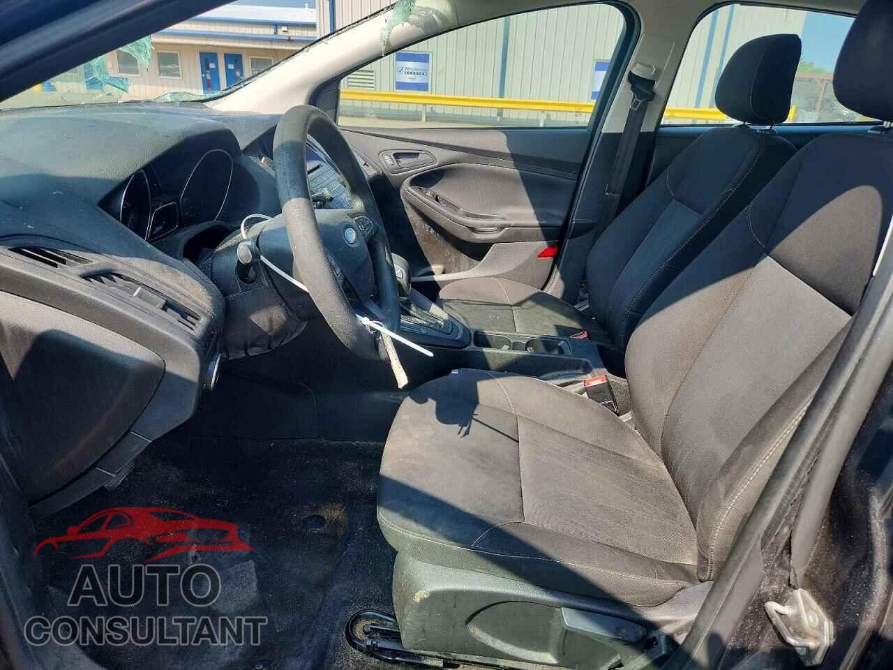 FORD FOCUS 2017 - 1FADP3E26HL251808