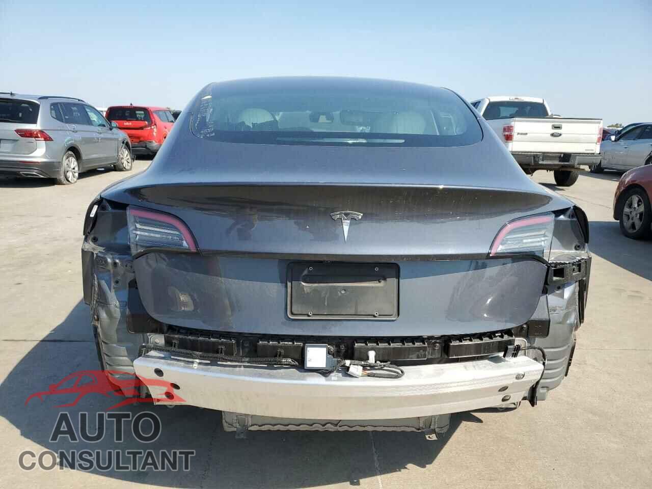 TESLA MODEL 3 2020 - 5YJ3E1EA4LF741196