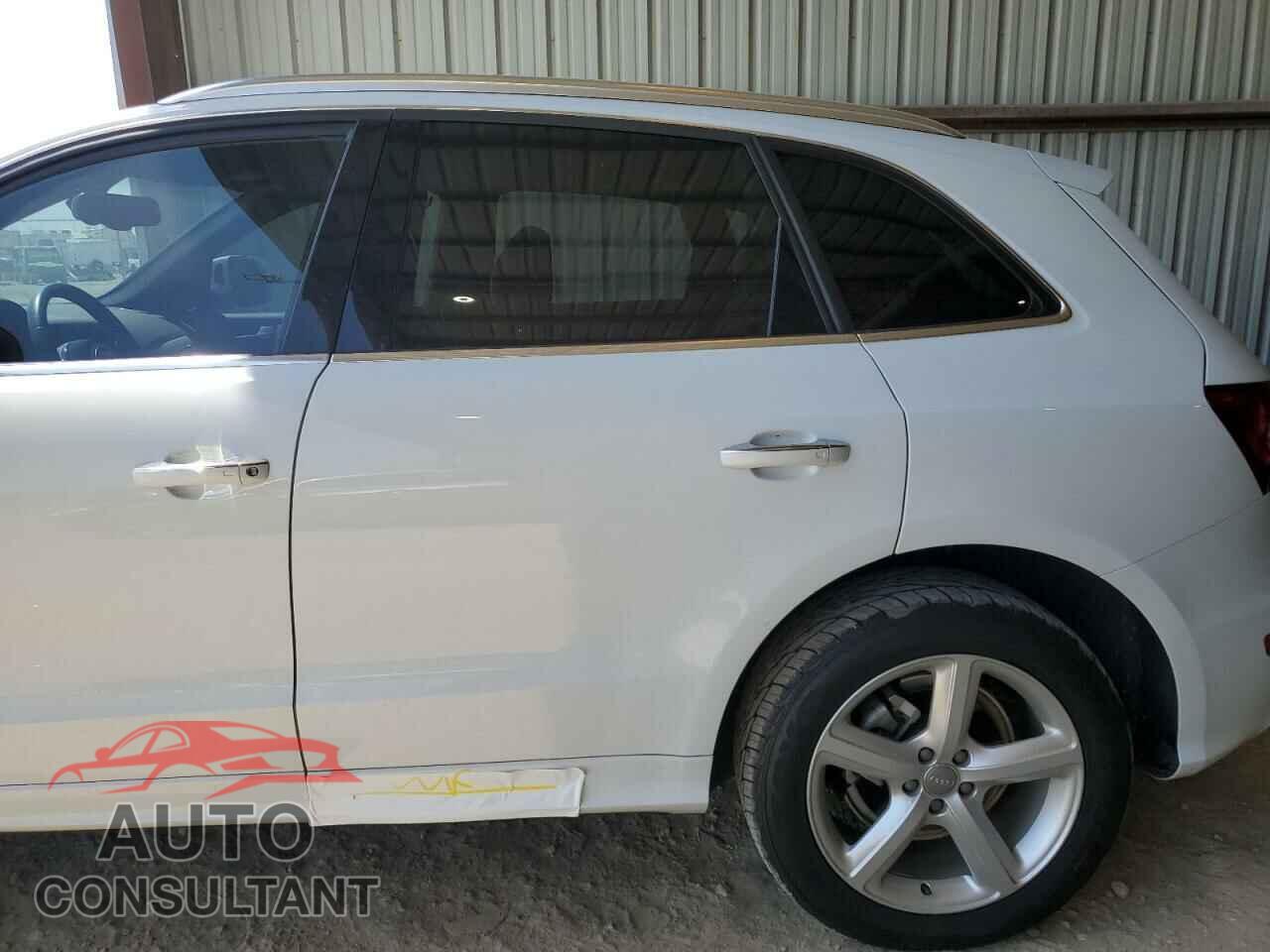 AUDI Q5 2017 - WA1M2AFP8HA042437