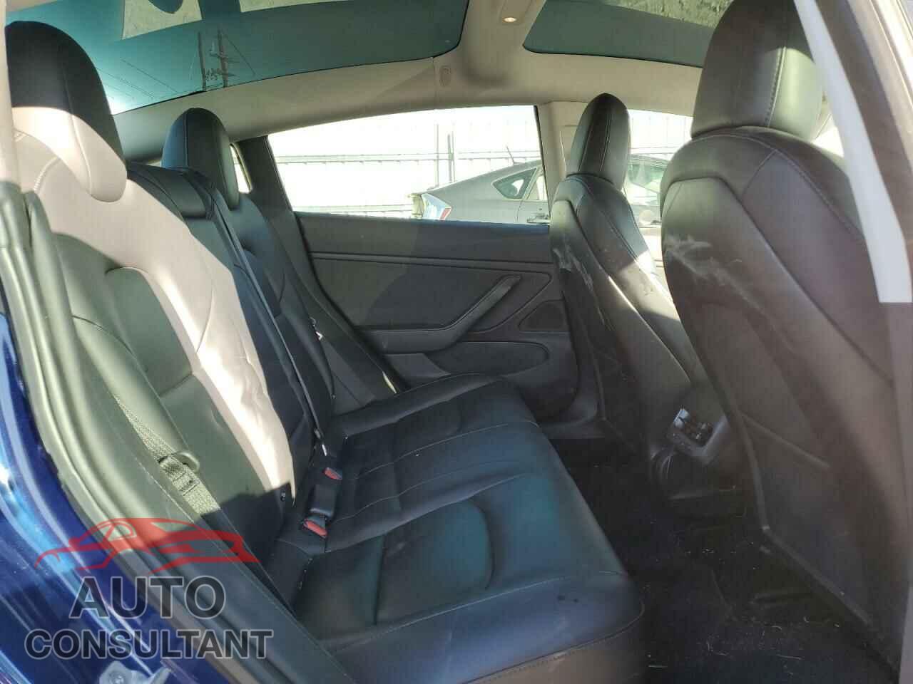 TESLA MODEL 3 2018 - 5YJ3E1EA5JF160285