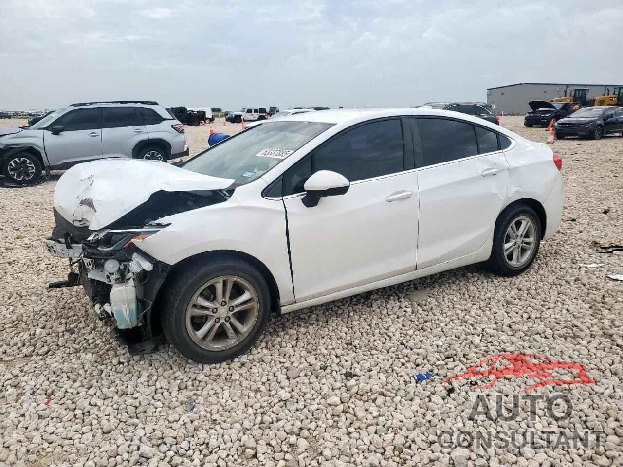 CHEVROLET CRUZE 2017 - 1G1BE5SM2H7208433