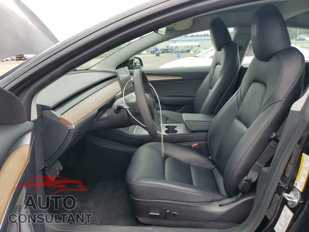 TESLA MODEL 3 2023 - 5YJ3E1EAXPF484180