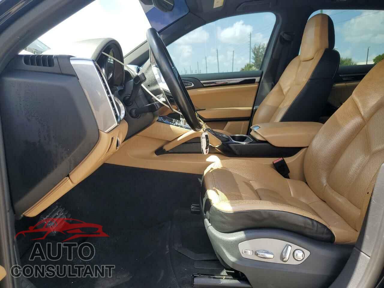 PORSCHE CAYENNE 2016 - WP1AA2A22GLA03759