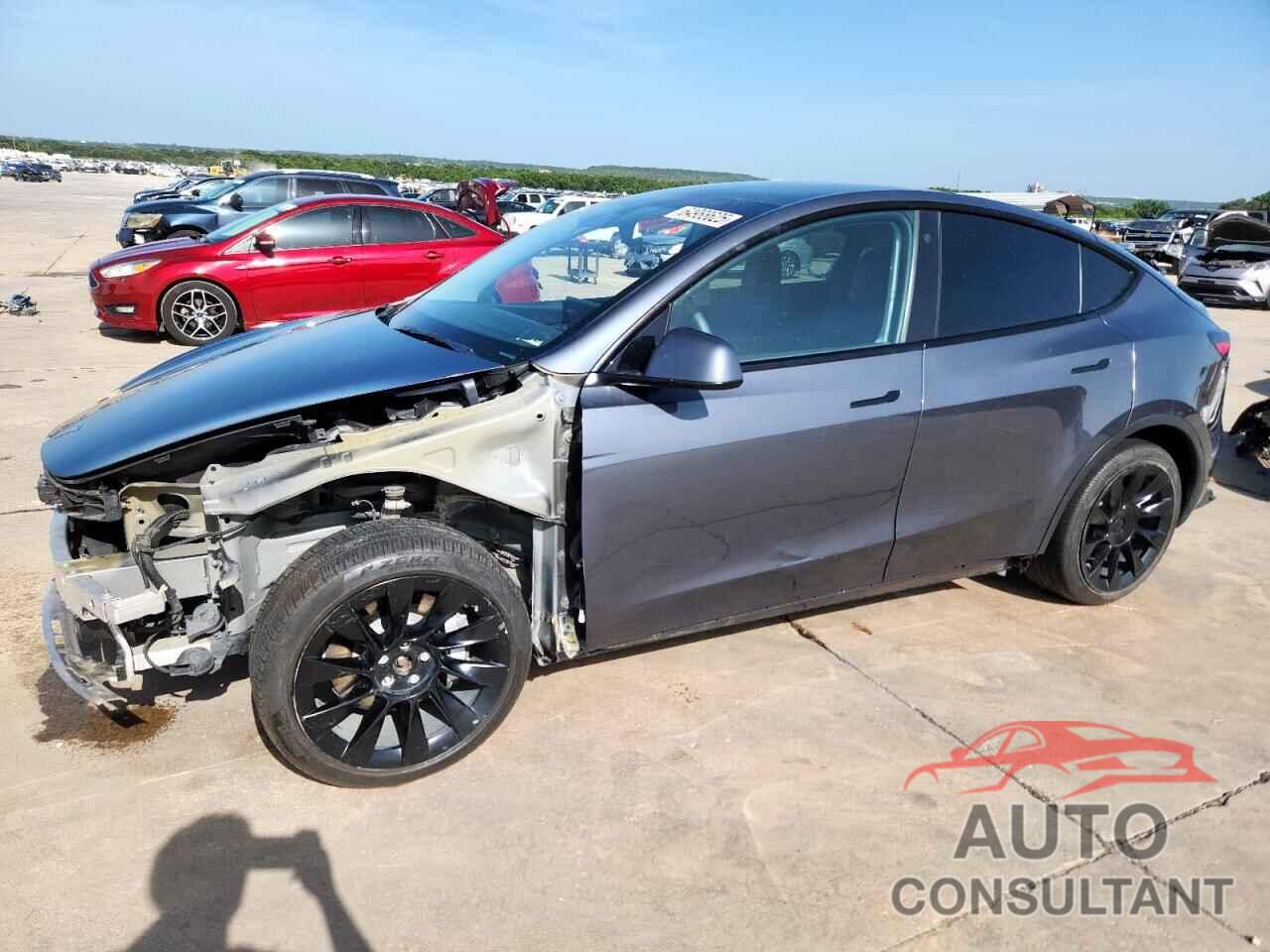 TESLA MODEL Y 2021 - 5YJYGAEE5MF136656