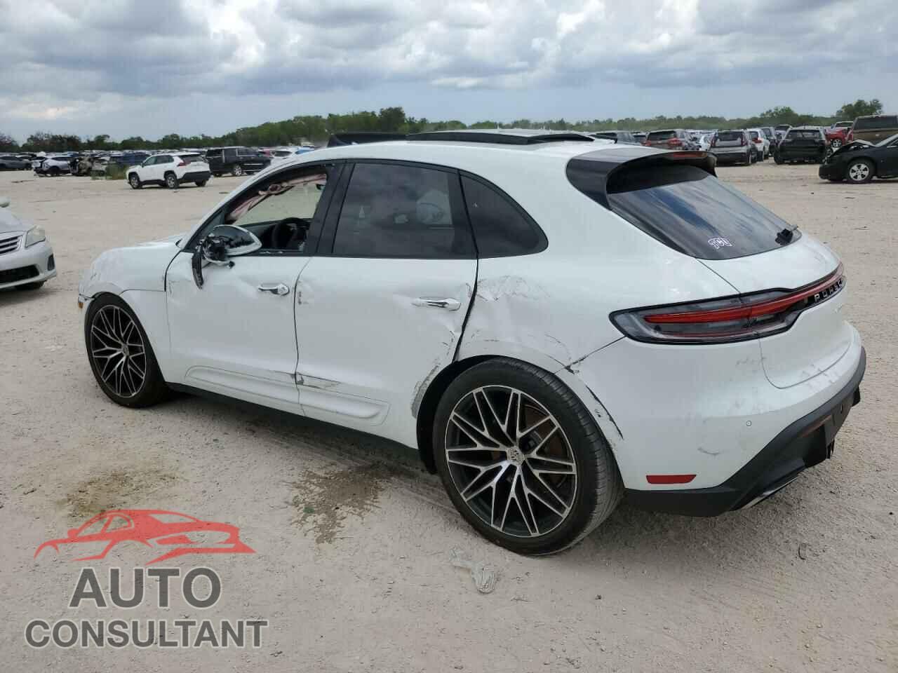 PORSCHE MACAN BASE 2024 - WP1AA2A59RLB16900