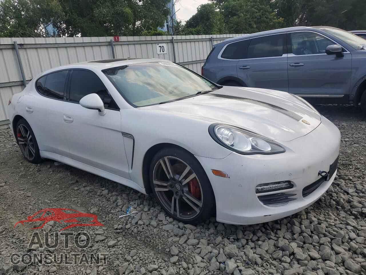 PORSCHE PANAMERA 2011 - WP0AA2A73BL013898