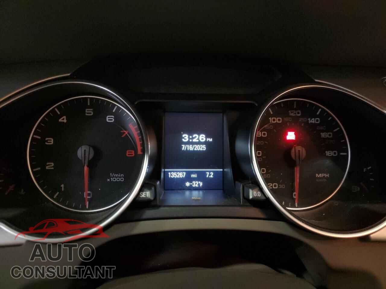 AUDI A5 2012 - WAUVFAFR6CA000757