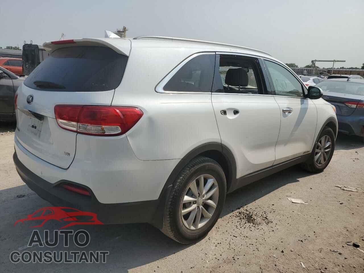 KIA SORENTO 2017 - 5XYPGDA56HG291332