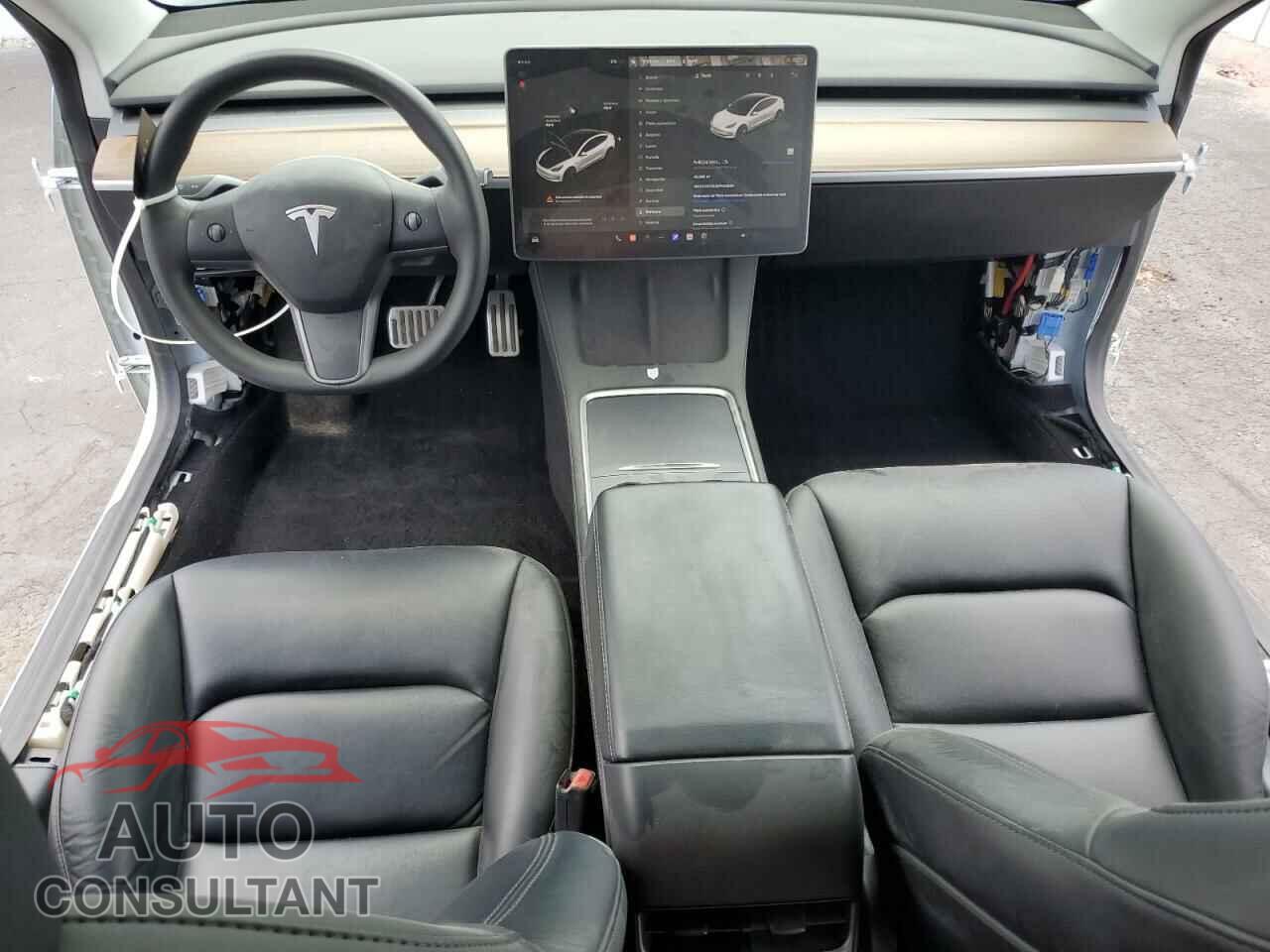 TESLA MODEL 3 2021 - 5YJ3E1EA2MF048693