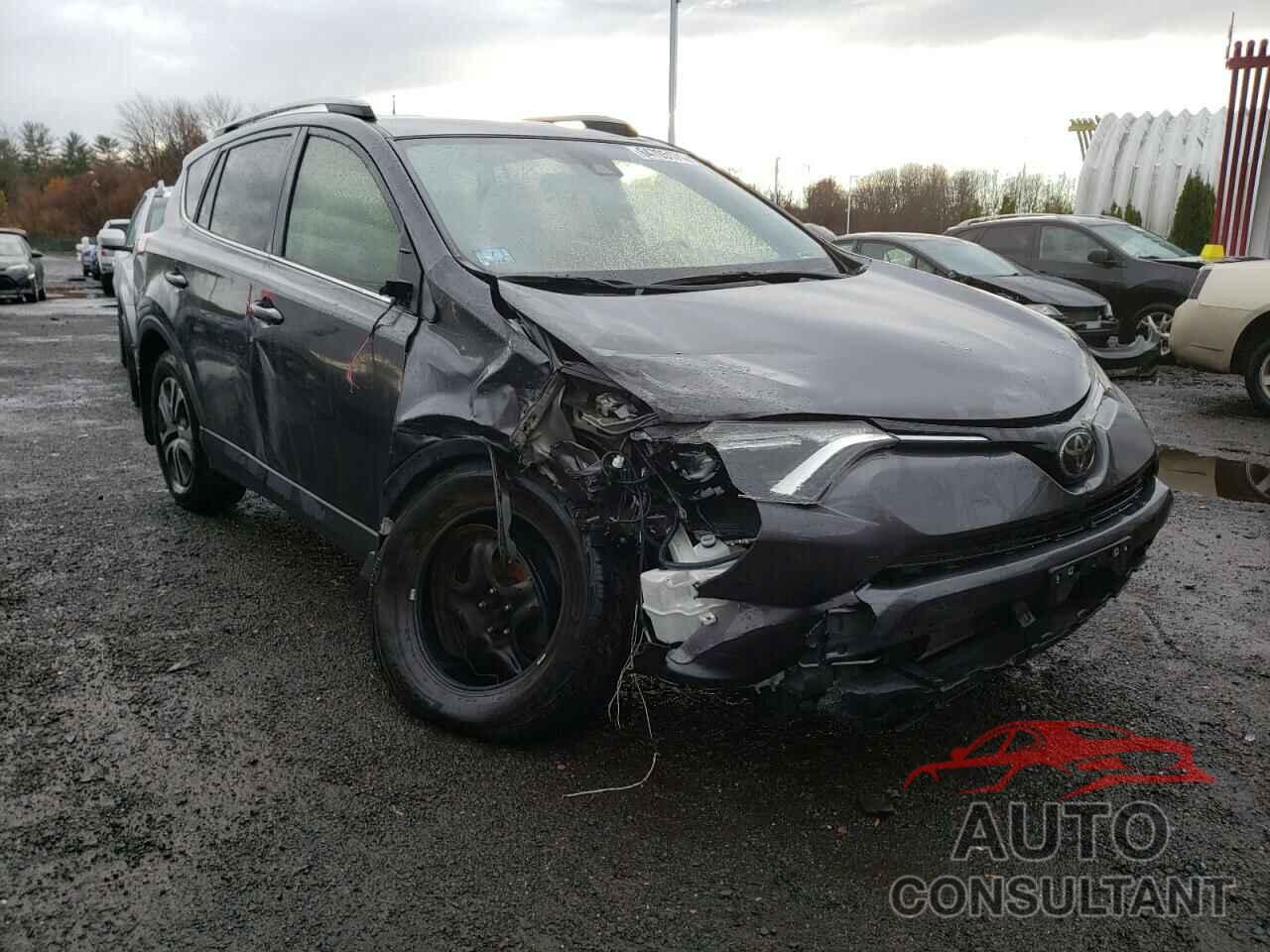 TOYOTA RAV4 2017 - JTMBFREV6HJ145386