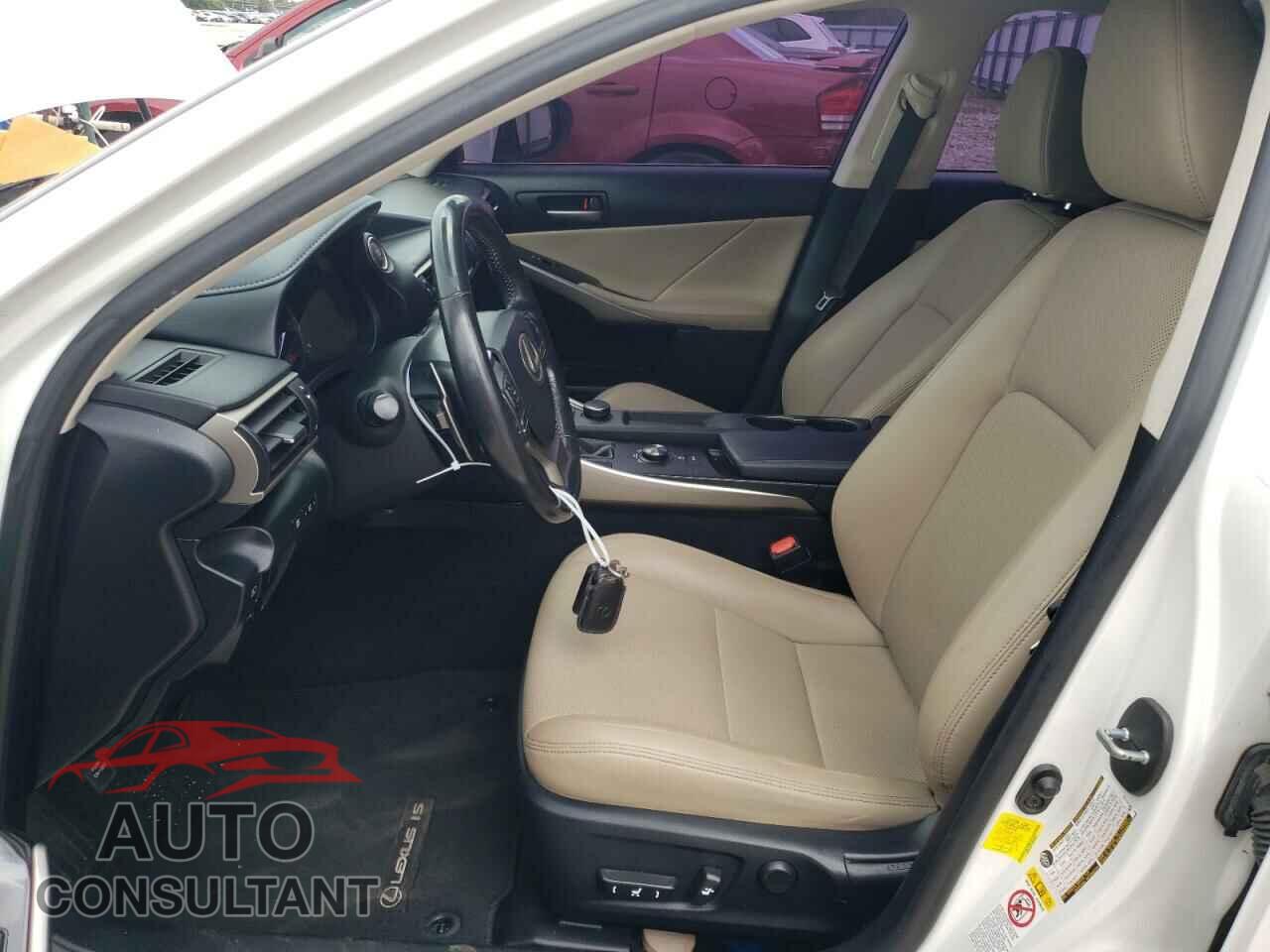 LEXUS IS 2017 - JTHBA1D27H5047059