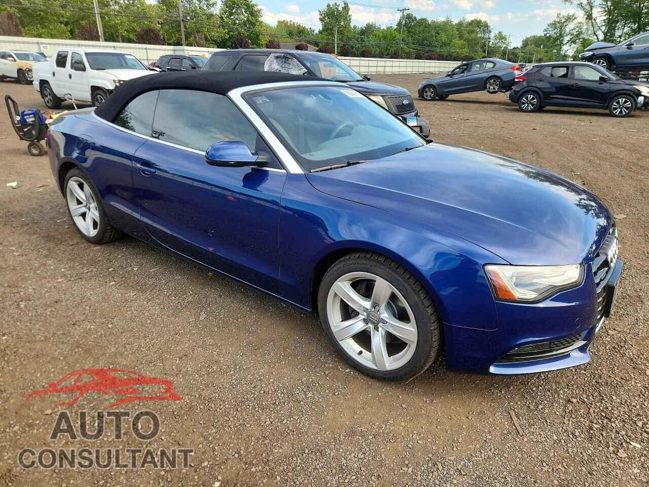 AUDI A5 2013 - WAULFAFH2DN010484