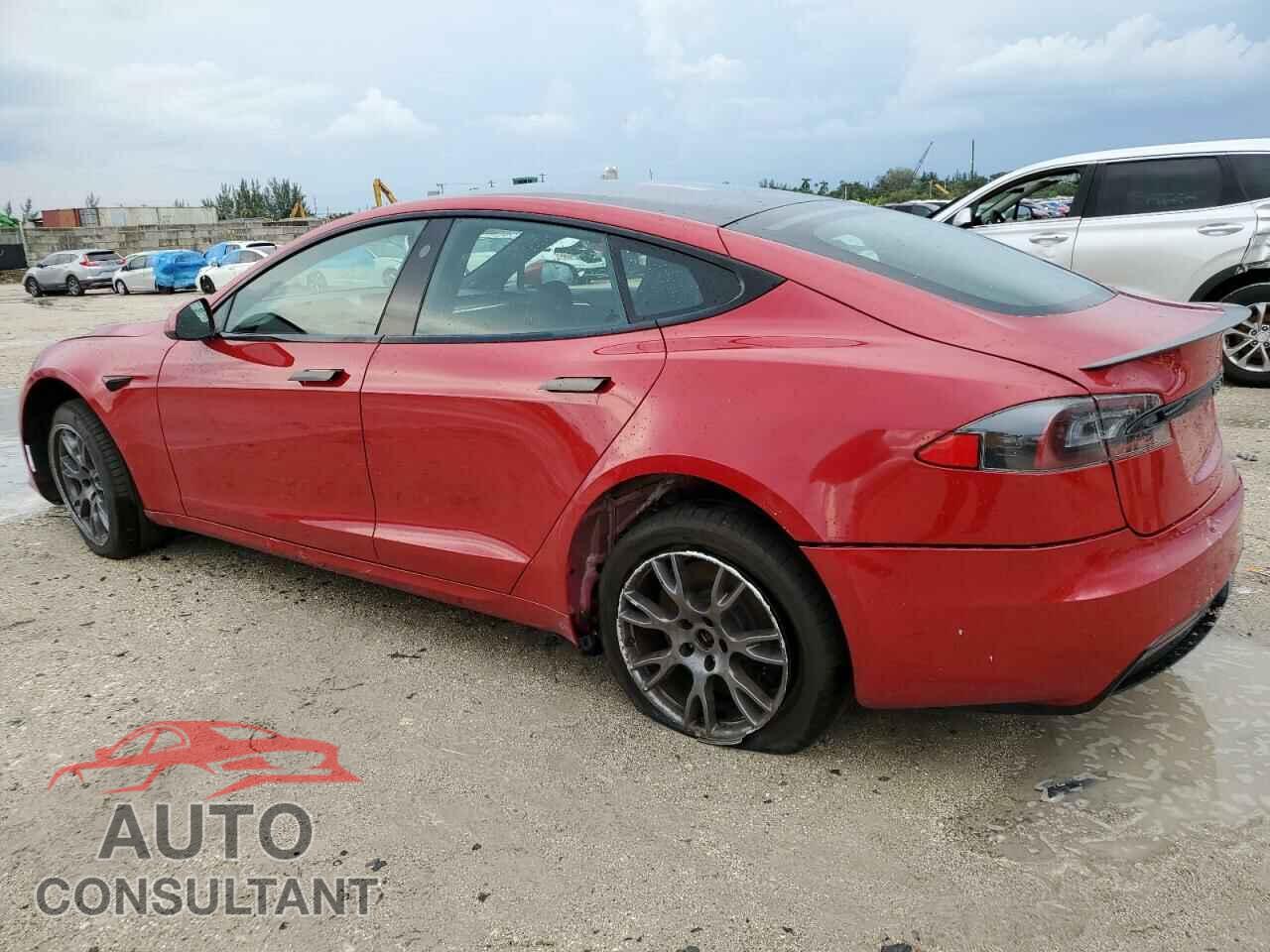 TESLA MODEL S 2021 - 5YJSA1E64MF438715
