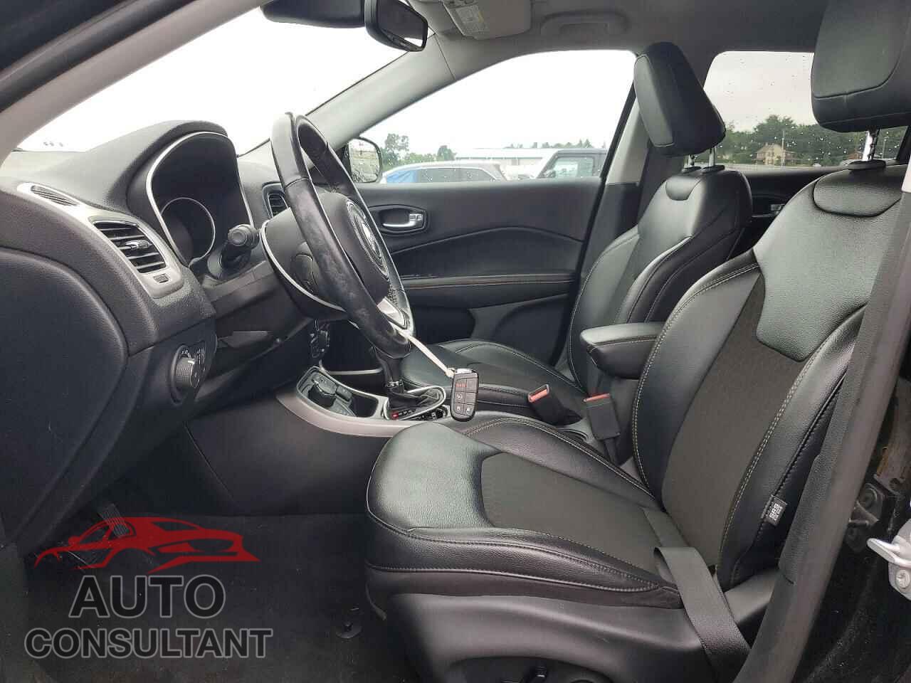JEEP COMPASS 2021 - 3C4NJDBB2MT555422