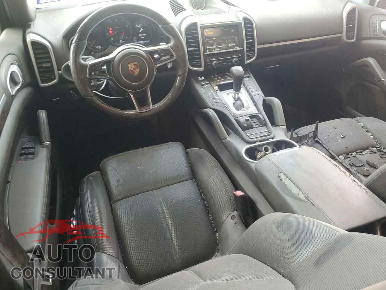 PORSCHE CAYENNE 2016 - WP1AA2A2XGLA05372