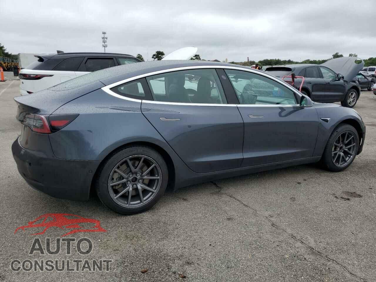 TESLA MODEL 3 2018 - 5YJ3E1EA9JF052865