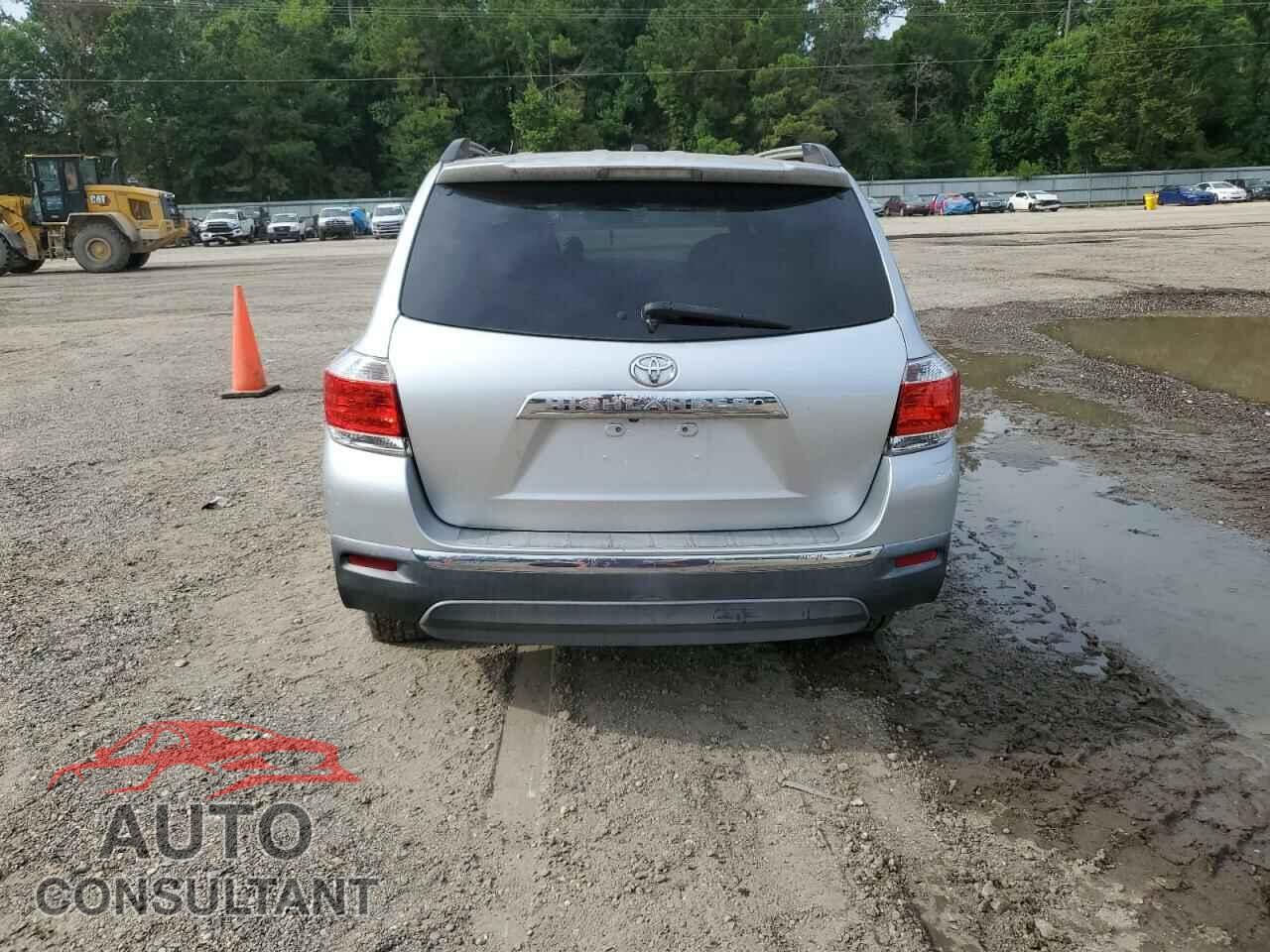 TOYOTA HIGHLANDER 2011 - 5TDYK3EH5BS049367