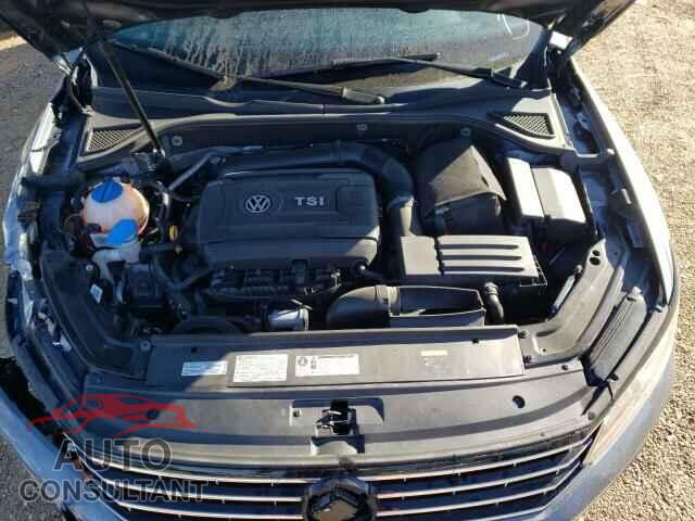 VOLKSWAGEN PASSAT 2017 - 1VWBT7A30HC011167