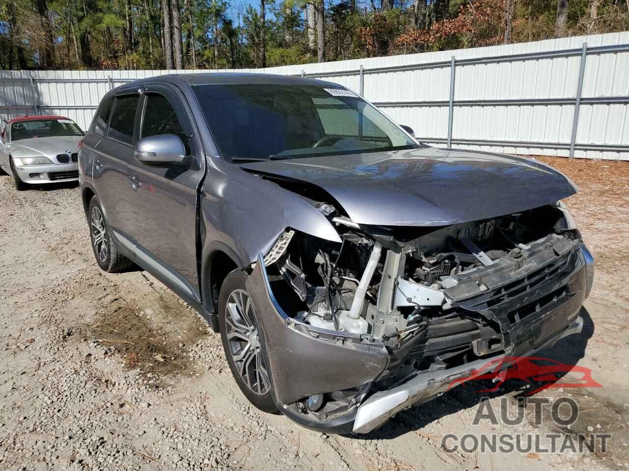 MITSUBISHI OUTLANDER 2018 - JA4AD3A31JZ068124