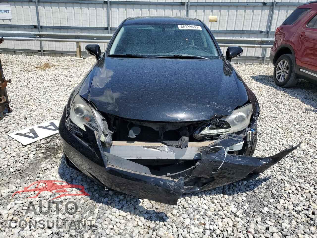 LEXUS IS 2012 - JTHBF5C20C5169331