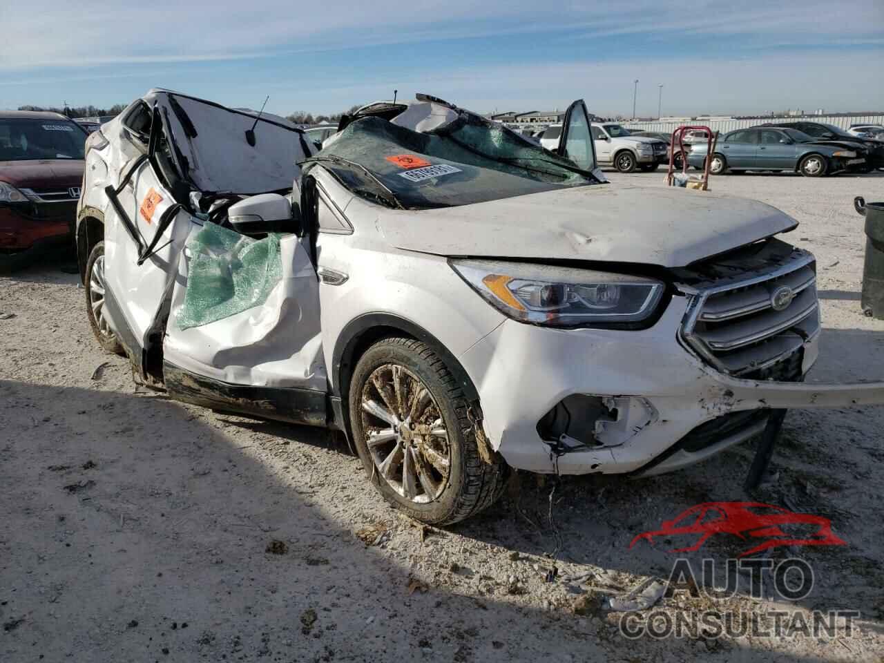 FORD ESCAPE 2017 - 1FMCU9J94HUA32162