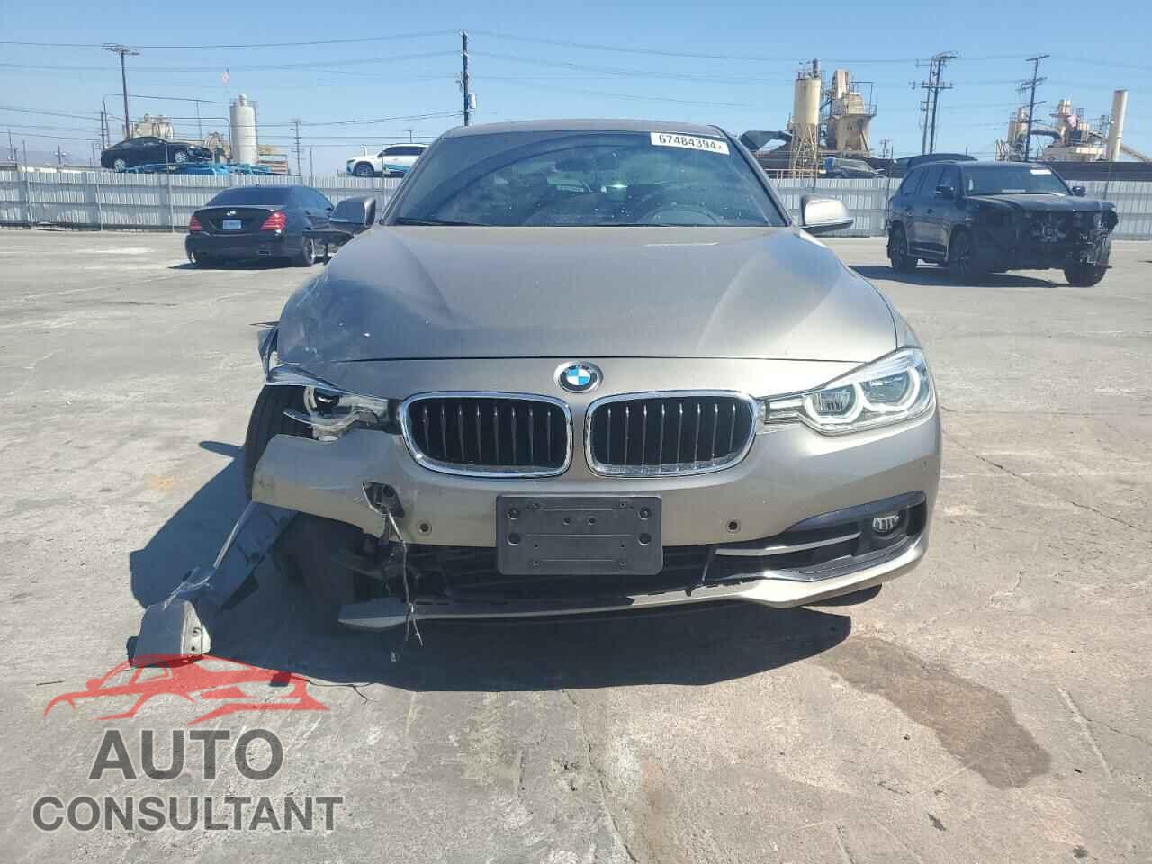BMW 3 SERIES 2018 - WBA8B9C54JEE83182
