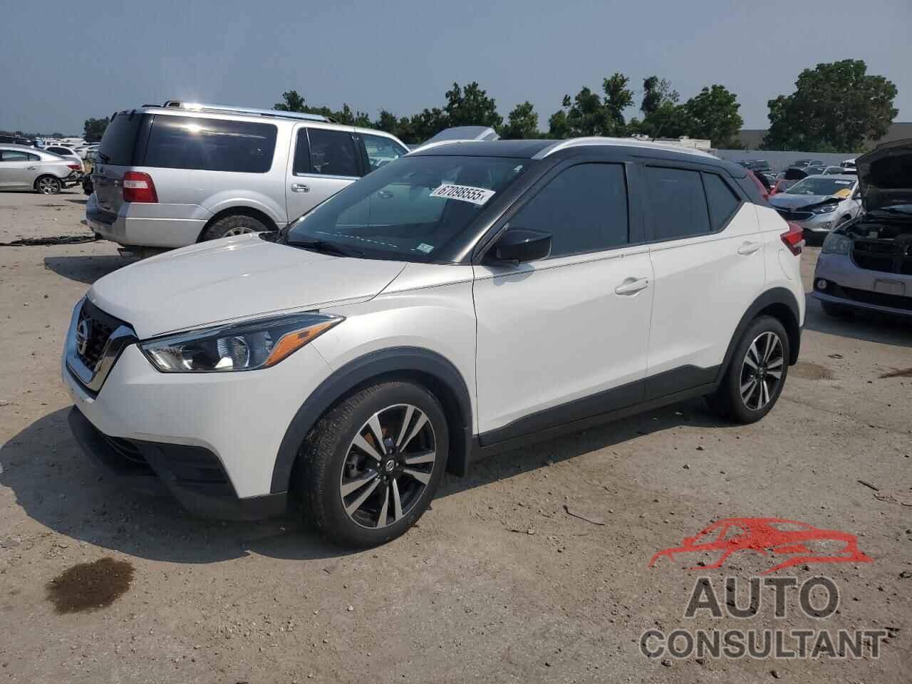NISSAN KICKS 2018 - 3N1CP5CU3JL530362
