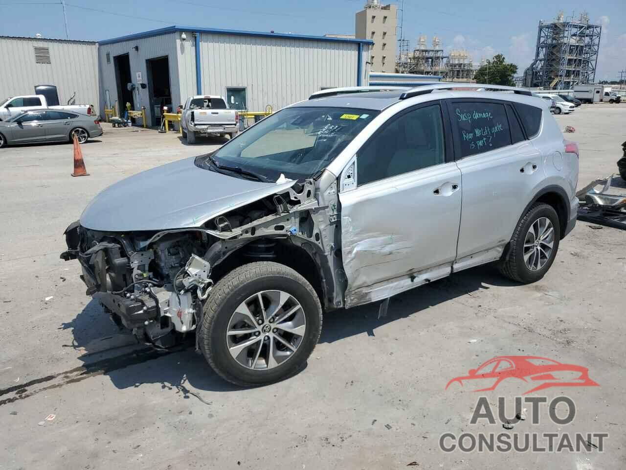 TOYOTA RAV4 2016 - JTMRJREVXGD031000