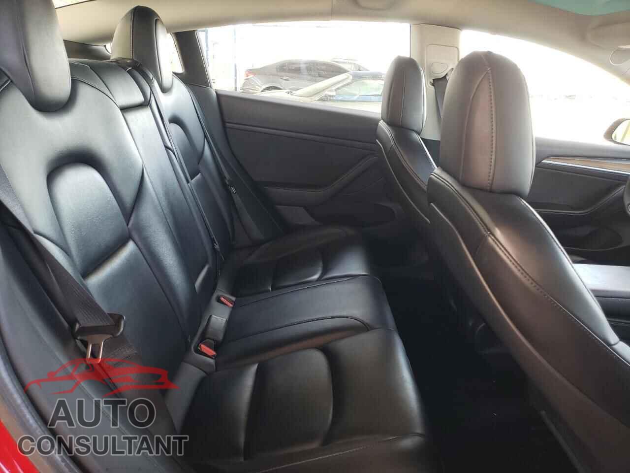 TESLA MODEL 3 2022 - 5YJ3E1EA9NF303809