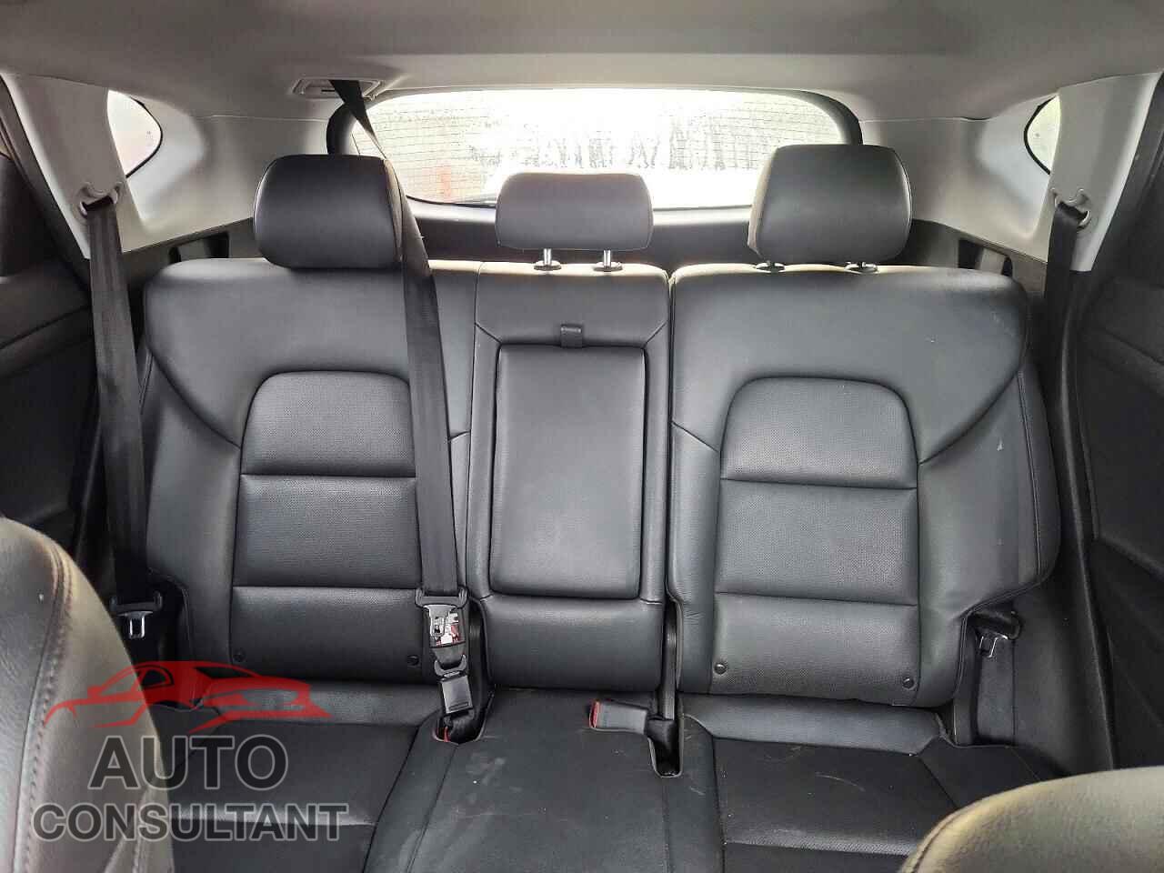 HYUNDAI TUCSON 2018 - KM8J3CA28JU614278