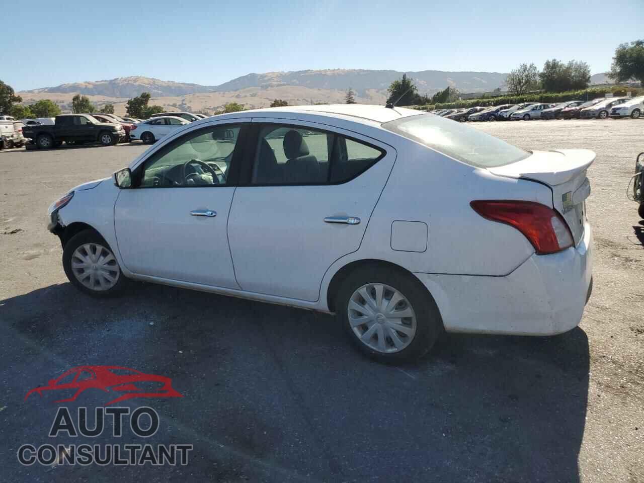 NISSAN VERSA 2019 - 3N1CN7AP3KL879909