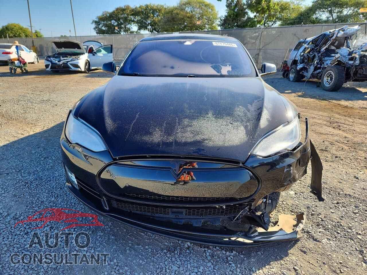 TESLA MODEL S 2015 - 5YJSA1E22FF116431