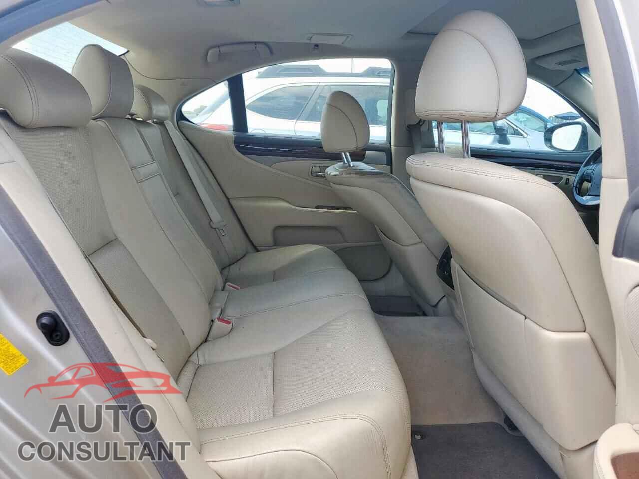 LEXUS LS460 2013 - JTHBL5EF7D5124087