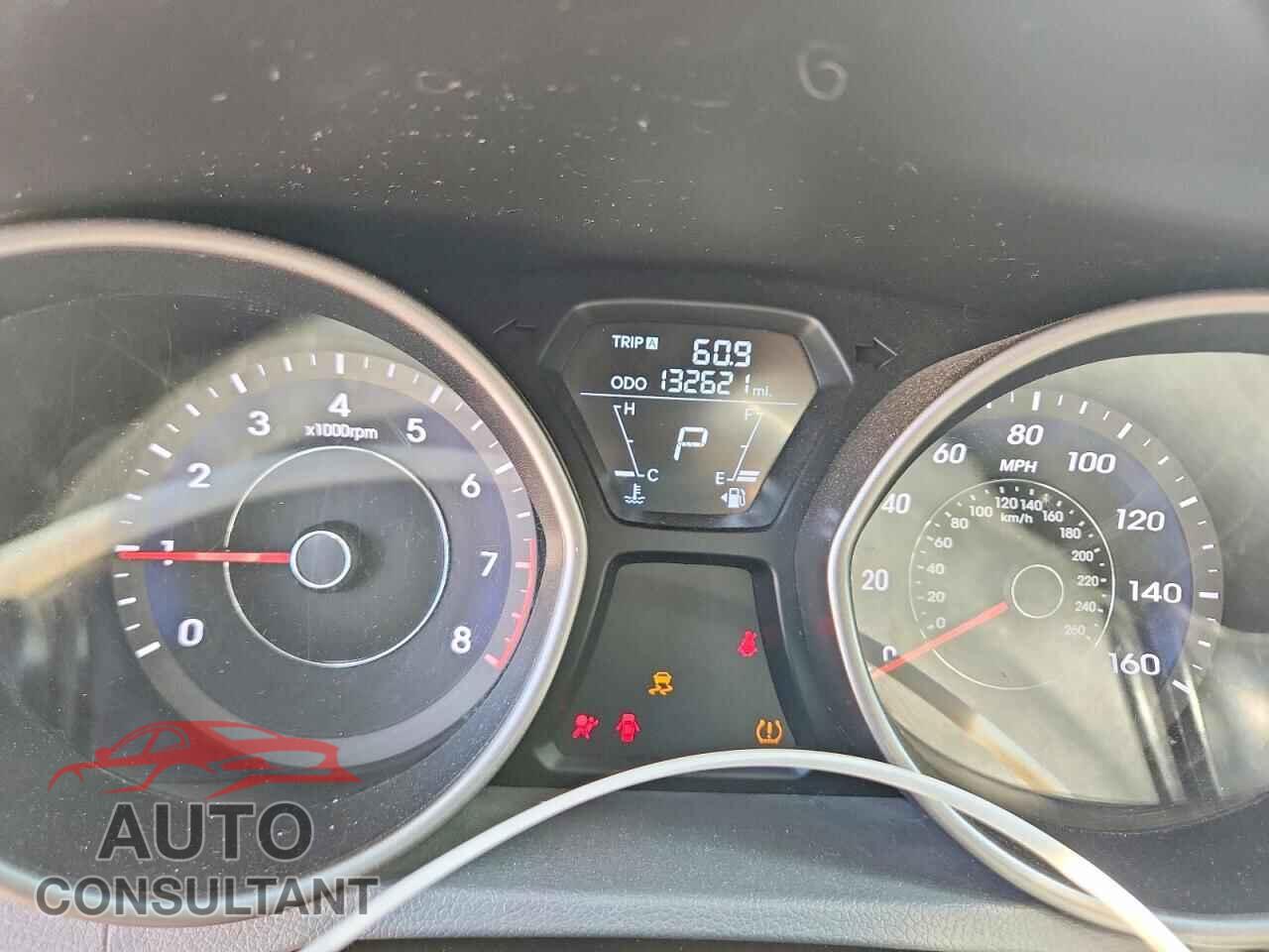 HYUNDAI ELANTRA 2013 - 5NPDH4AE4DH267601