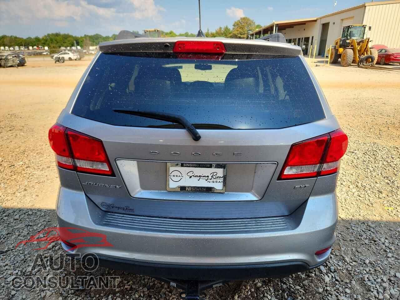 DODGE JOURNEY 2015 - 3C4PDCBB2FT600369